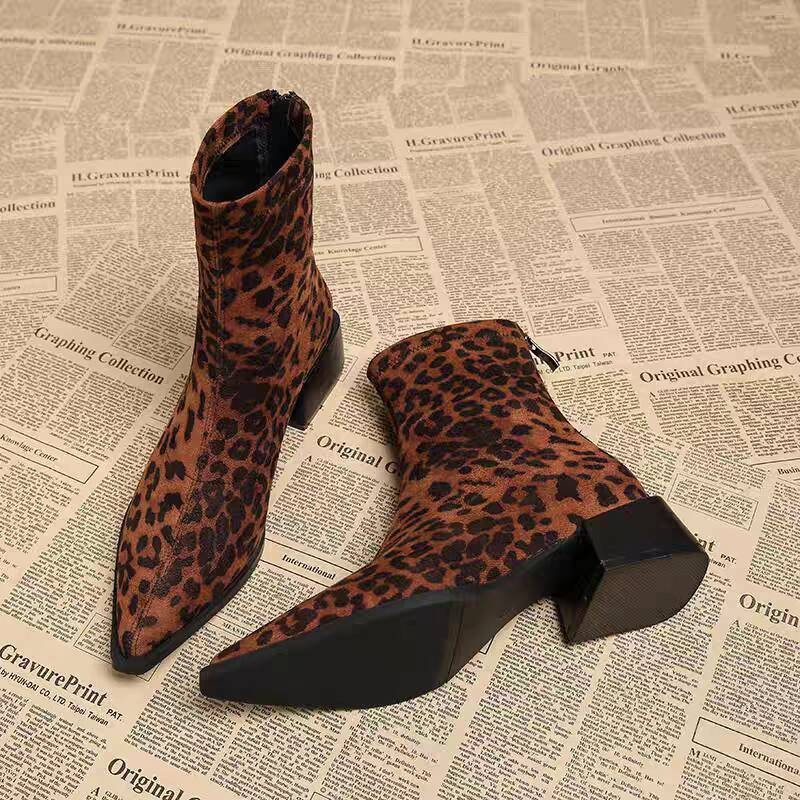 Vintage Fashion Designers - Sepatu Bot Wanita Hak Rendah Modern,