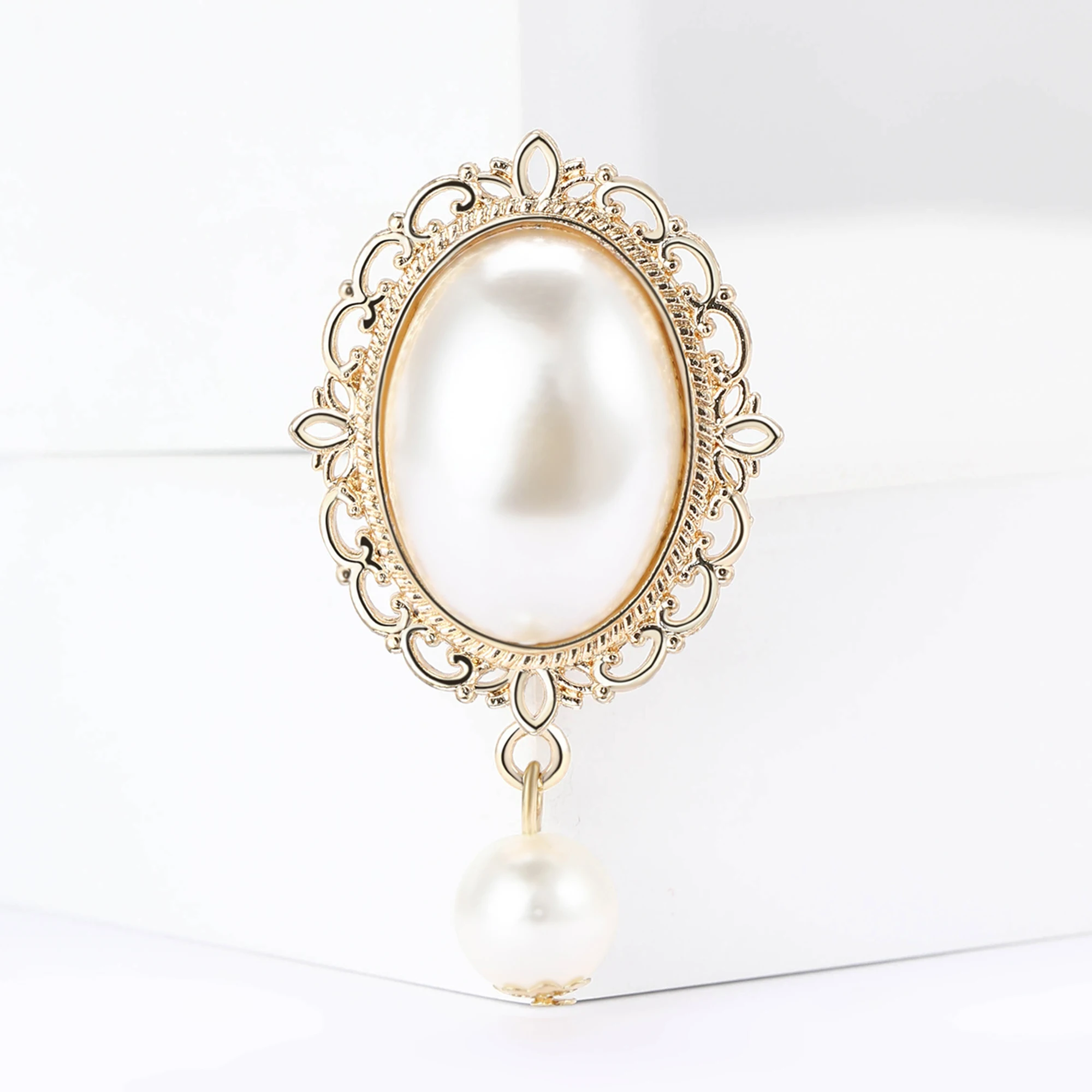 Bros Barok Oval Mutiara Antik  - Vintage Fashion Events ulasan dan harga