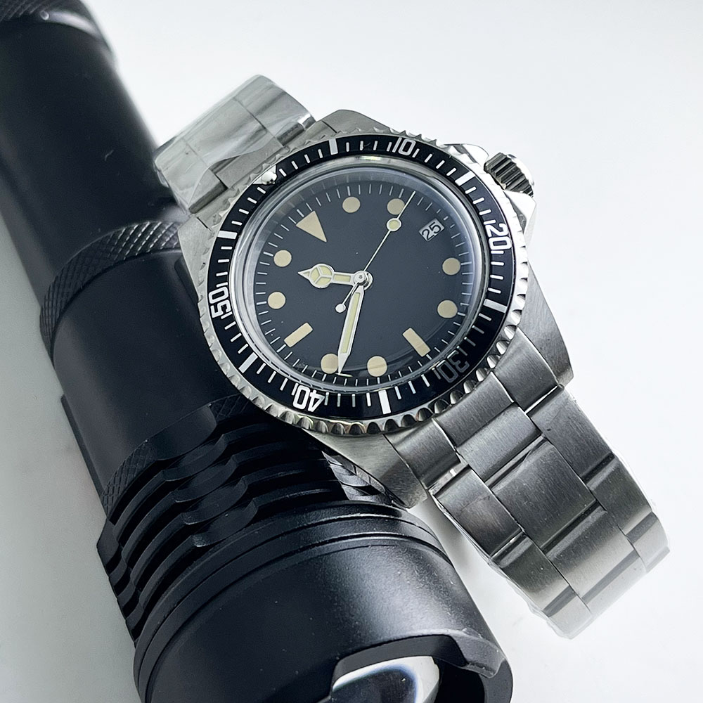 Jam Tangan Pria dengan Casing  - Vintage Fashion Complete ulasan dan harga
